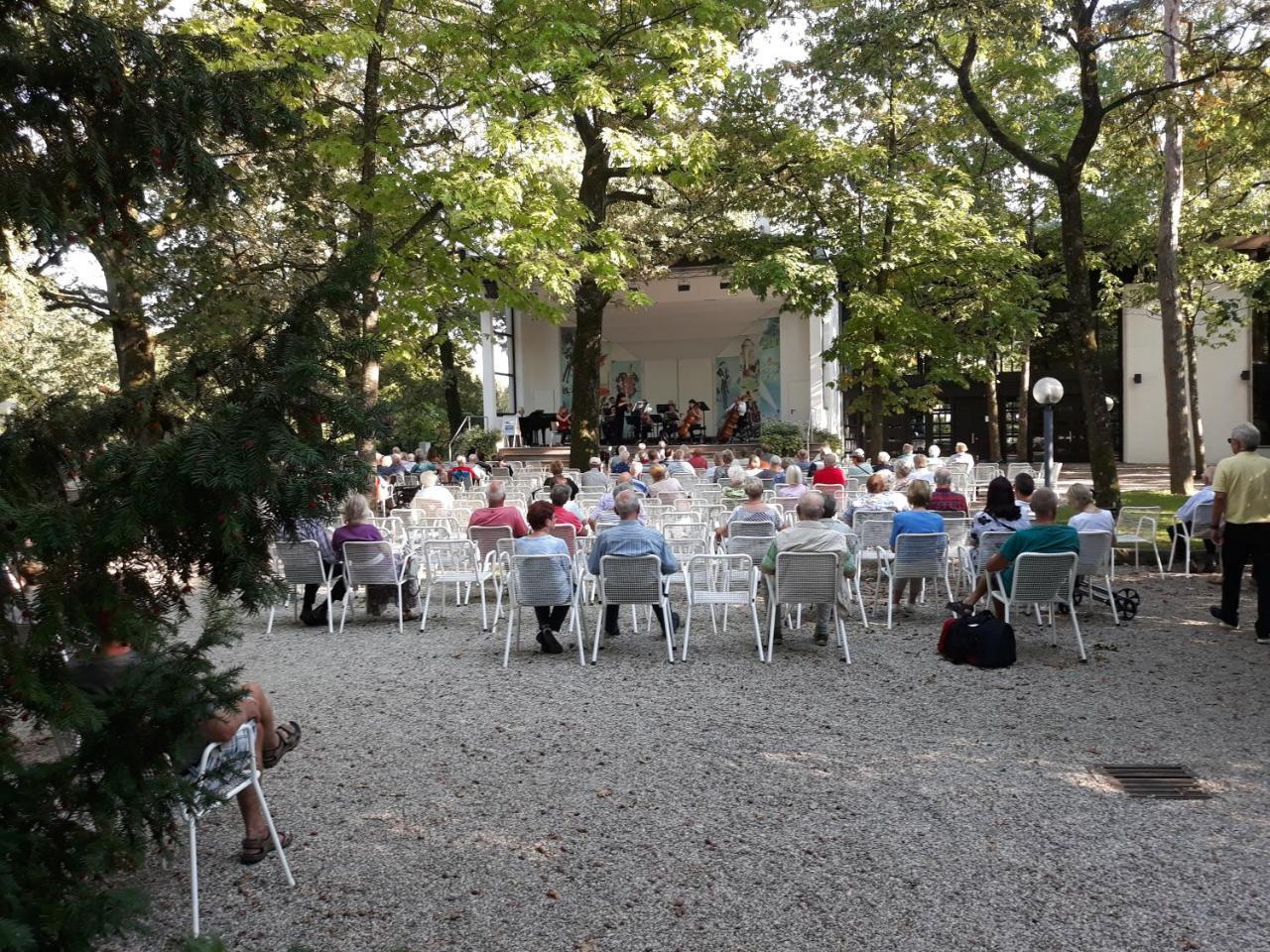 באד פיסינג Haus An Der Therme מראה חיצוני תמונה